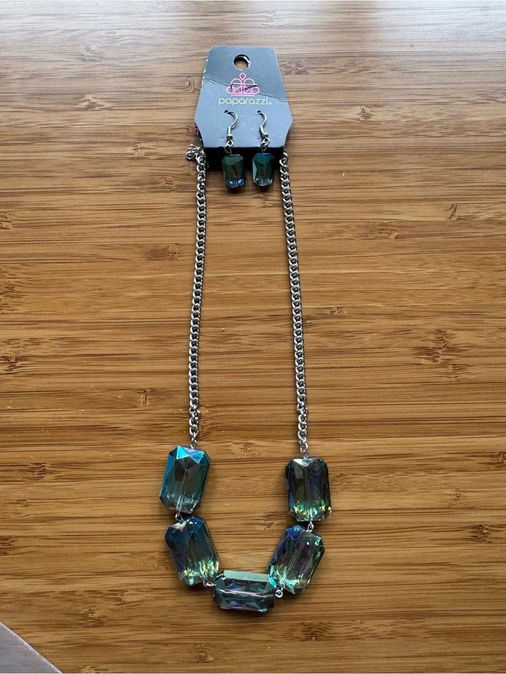 Paparazzi Iridescent Necklace
